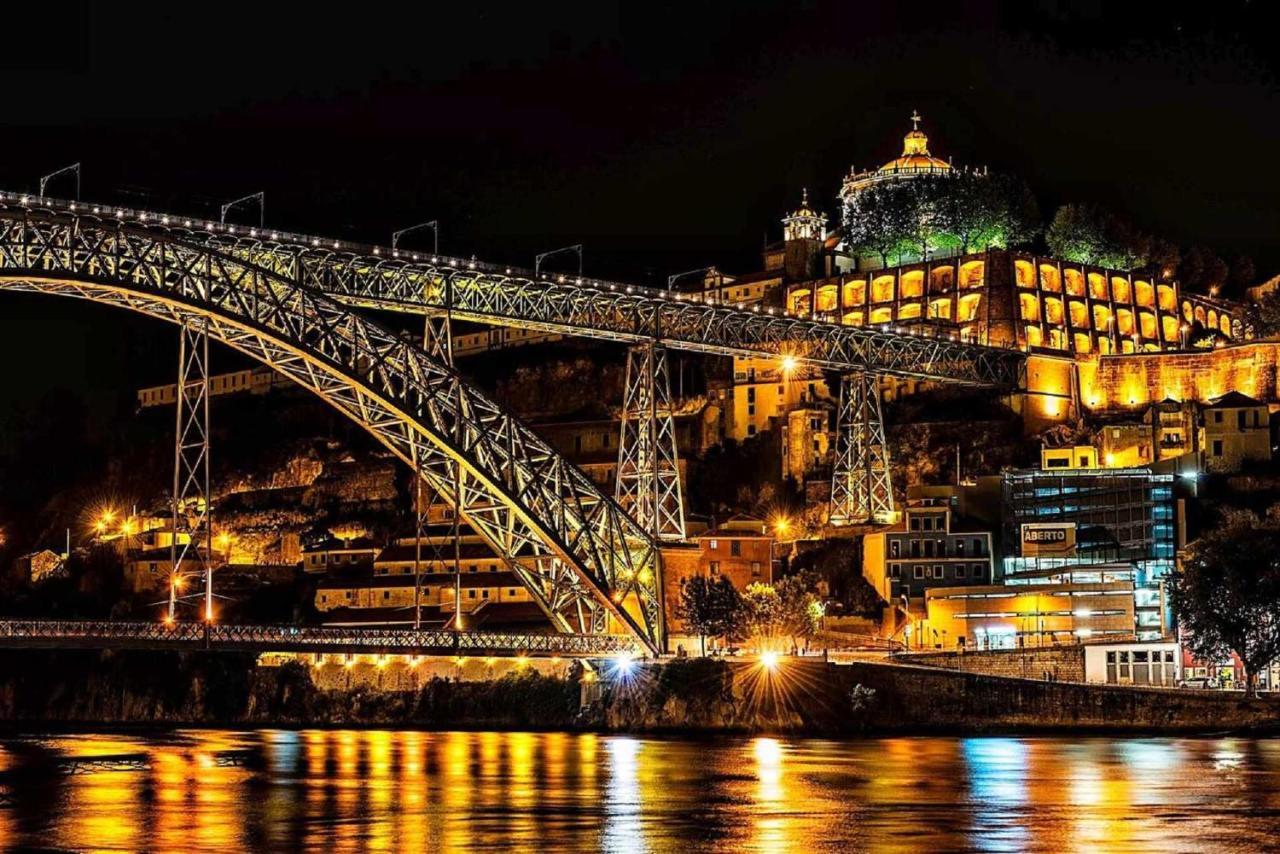 Golden & Blue House O Seu Novo Espaco No Porto Bagian luar foto